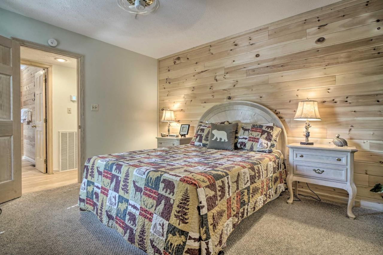 Rustic Pigeon Forge Home With Private Hot Tub! エクステリア 写真