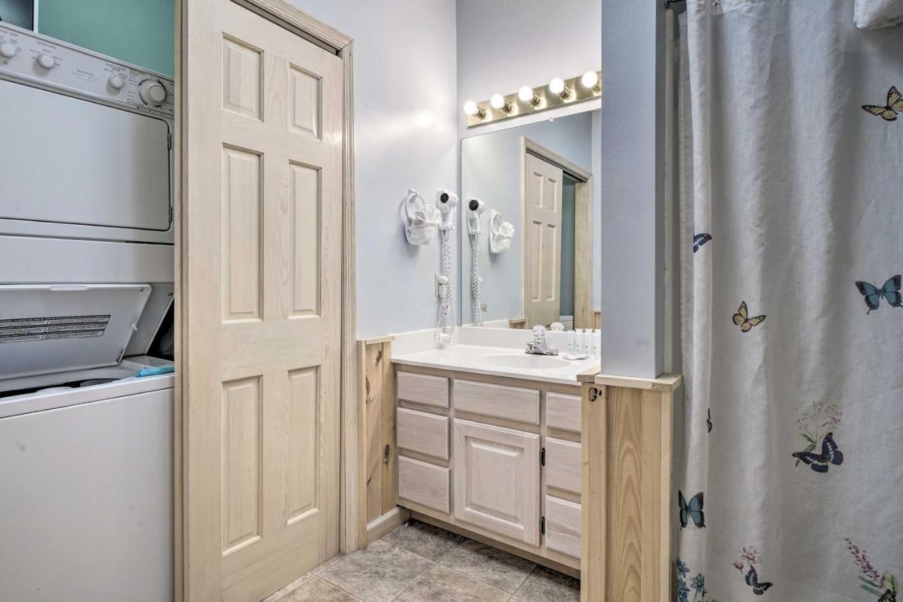 Rustic Pigeon Forge Home With Private Hot Tub! エクステリア 写真