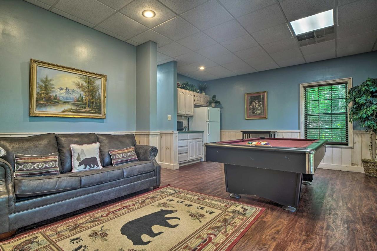 Rustic Pigeon Forge Home With Private Hot Tub! エクステリア 写真