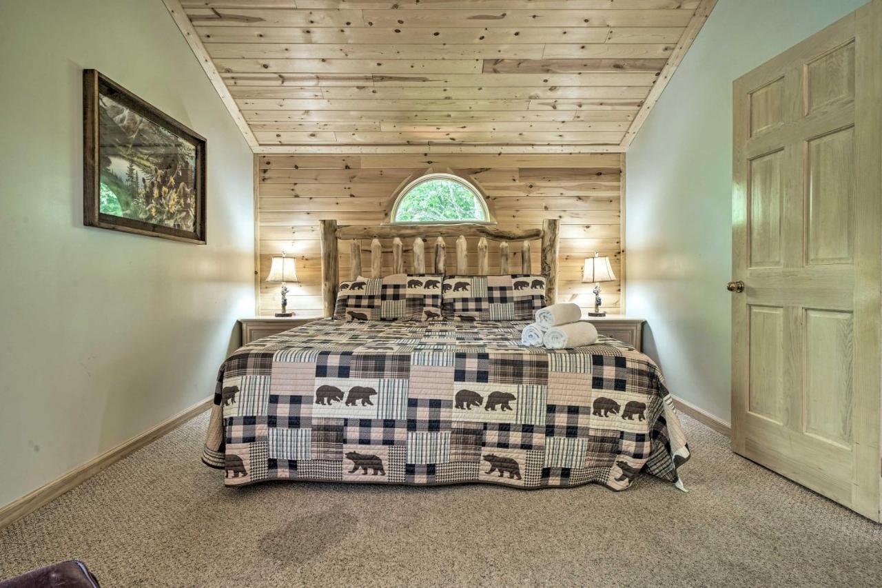Rustic Pigeon Forge Home With Private Hot Tub! エクステリア 写真